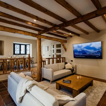 La Casa Piccola Villa *